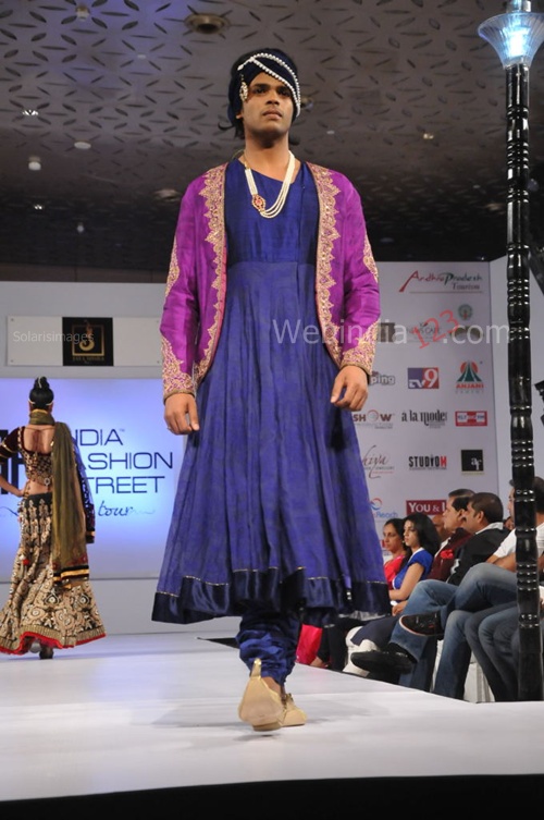 India+Fashion+Street