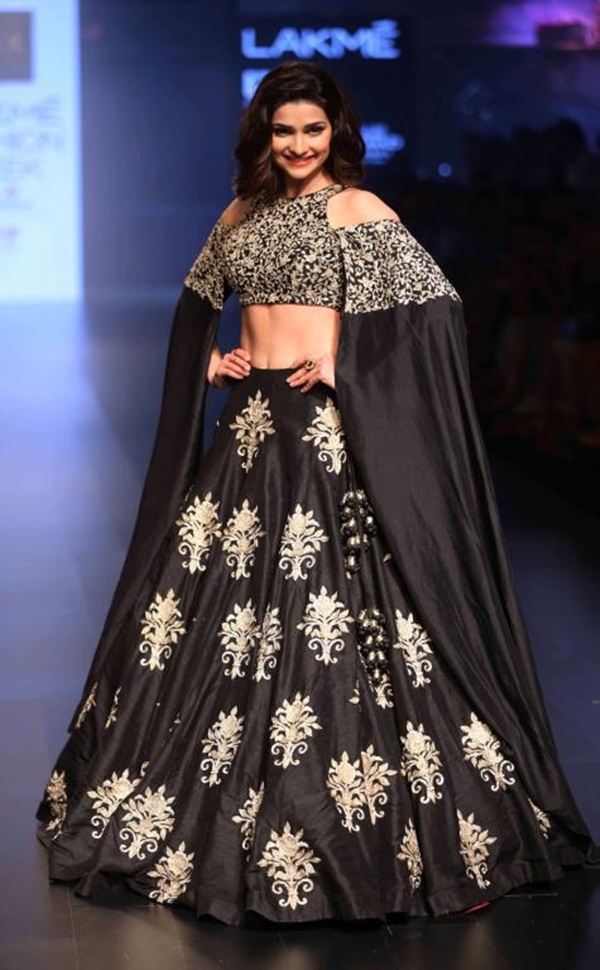 Lakme+Fashion+Week+Winter+Festive+2016+Grand+Finale