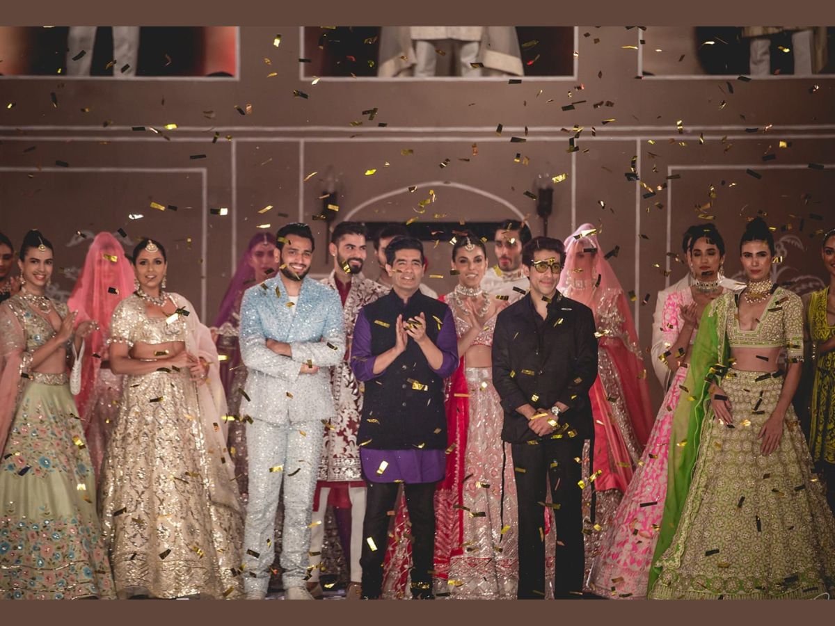 The Fashion Connect and Manish Malhotra dazzle in Pink City