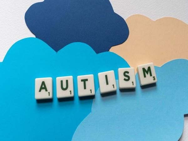 Researchers develop new model to explain how autism arises