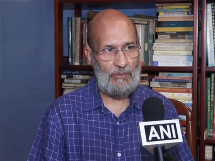 Oil price shock to widen current account deficit, push inflation higher as US-Iran war continues, says economist Santosh Mehrotra