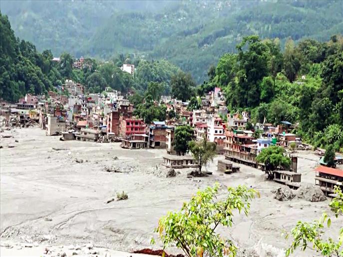 Death toll from Nepal flash floods rises to 1,127: Police
